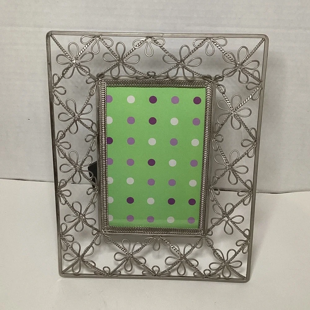 Silver Tone Filigree Floral Metal Picture Frame Vertical Tabletop Display